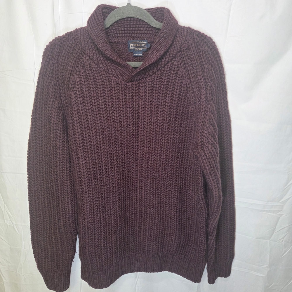 Pendleton Men's Burgundy Turtleneck Sweater